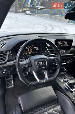 Внедорожник / Кроссовер Audi SQ5 2018 в 
