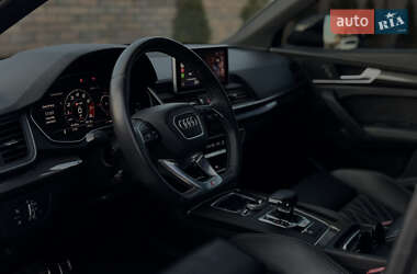 Внедорожник / Кроссовер Audi SQ5 2019 в 