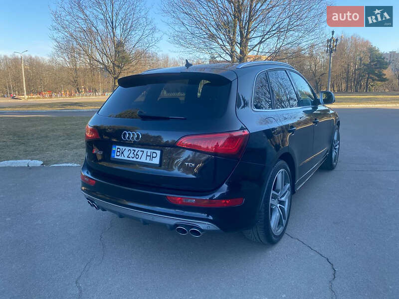 Позашляховик / Кросовер Audi SQ5 2013 в Рівному