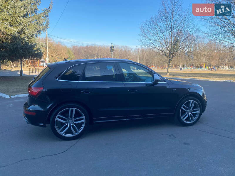 Позашляховик / Кросовер Audi SQ5 2013 в Рівному