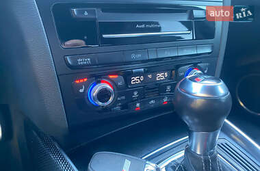 Внедорожник / Кроссовер Audi SQ5 2013 в 