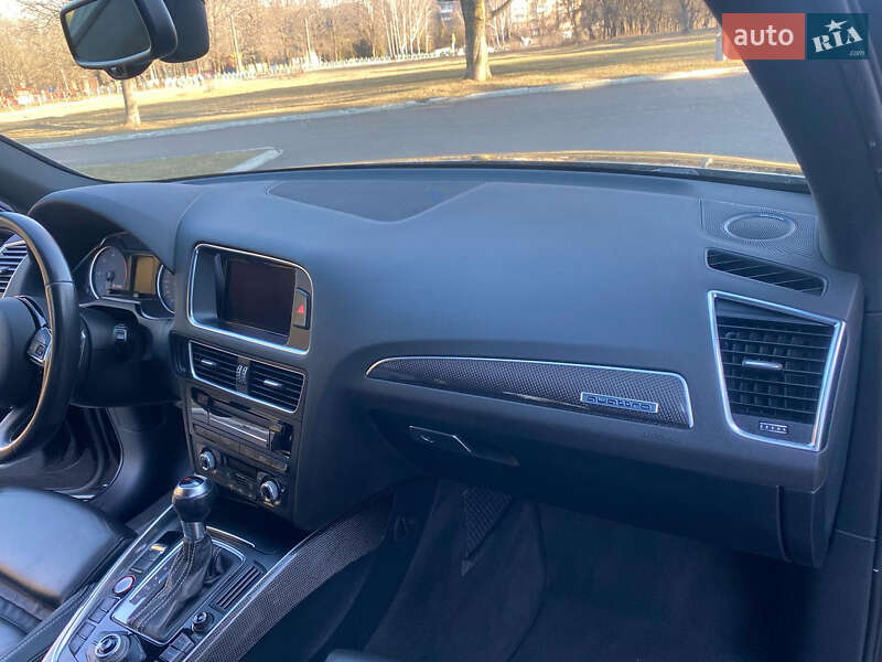 Позашляховик / Кросовер Audi SQ5 2013 в Рівному