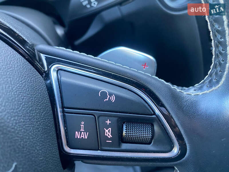 Позашляховик / Кросовер Audi SQ5 2013 в Рівному