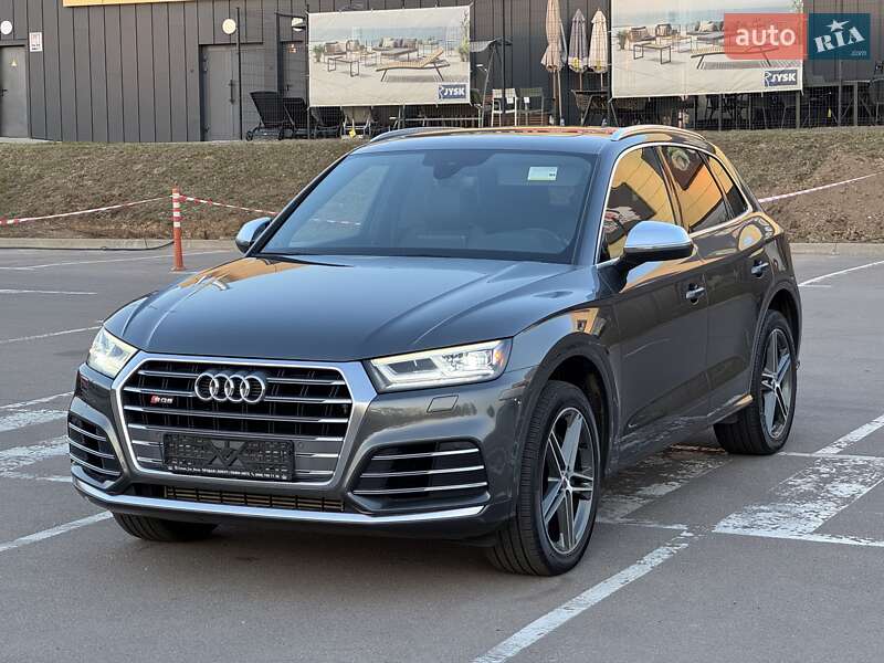 Внедорожник / Кроссовер Audi SQ5 2019 в 
