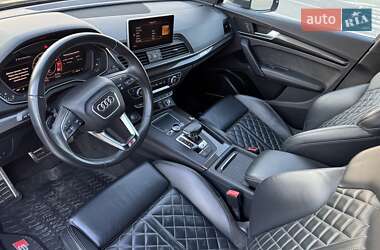 Внедорожник / Кроссовер Audi SQ5 2019 в 
