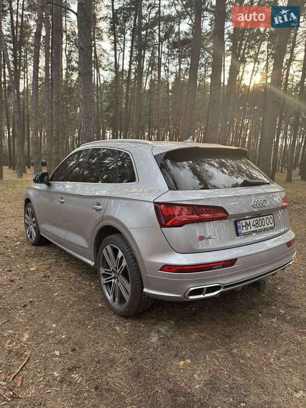 Внедорожник / Кроссовер Audi SQ5 2018 в Сумах