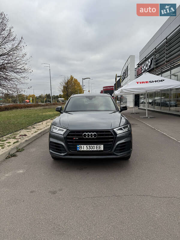 Внедорожник / Кроссовер Audi SQ5 2019 в 