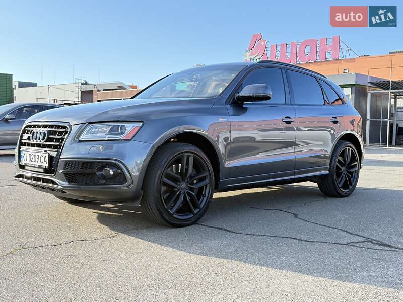 Внедорожник / Кроссовер Audi SQ5 2015 в Киеве