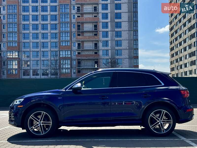 Позашляховик / Кросовер Audi SQ5 2018 в Києві