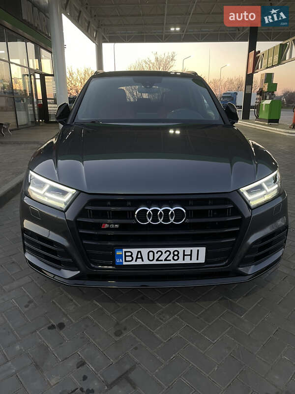 Внедорожник / Кроссовер Audi SQ5 2019 в Гайвороне