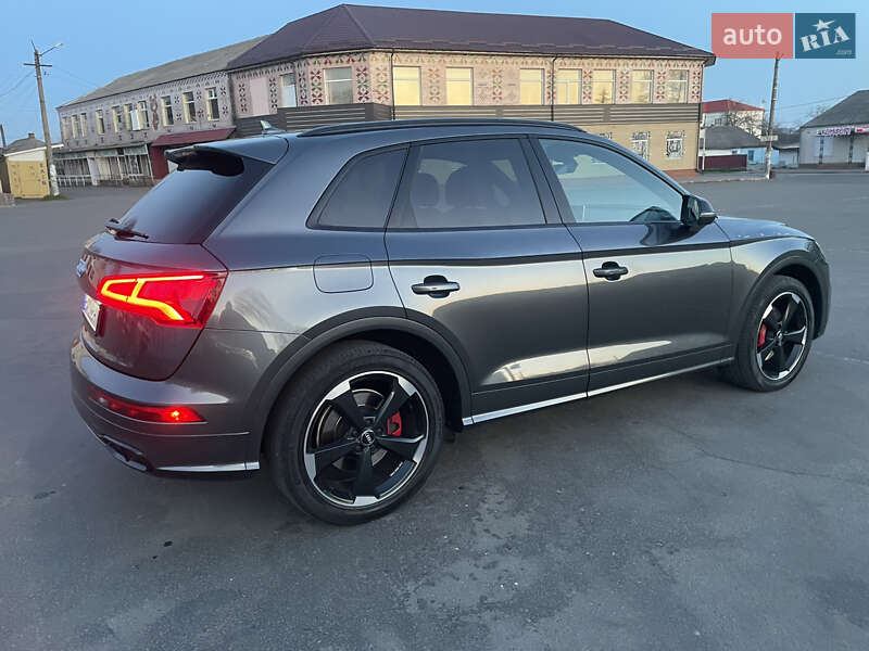 Внедорожник / Кроссовер Audi SQ5 2019 в Гайвороне