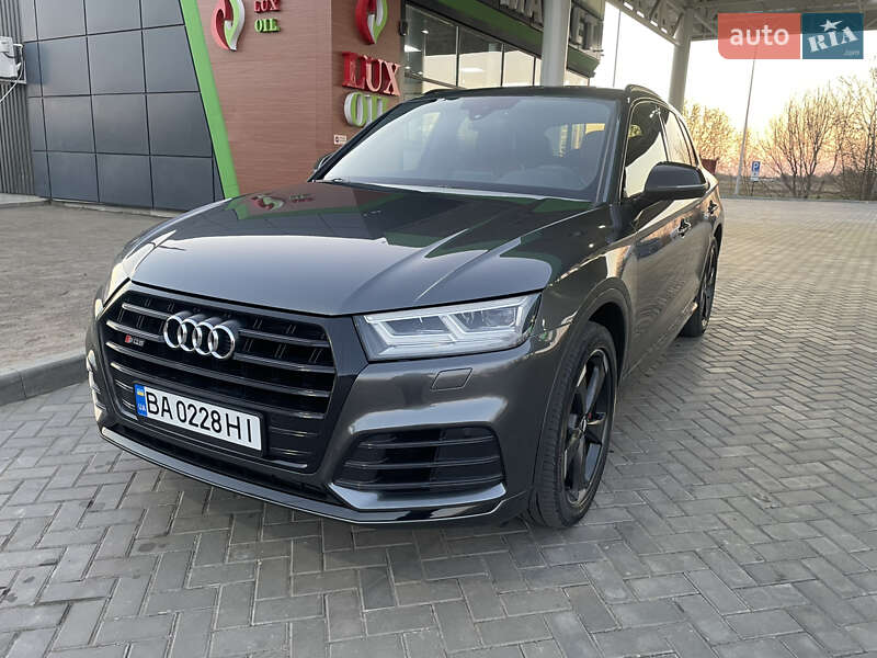 Внедорожник / Кроссовер Audi SQ5 2019 в Гайвороне
