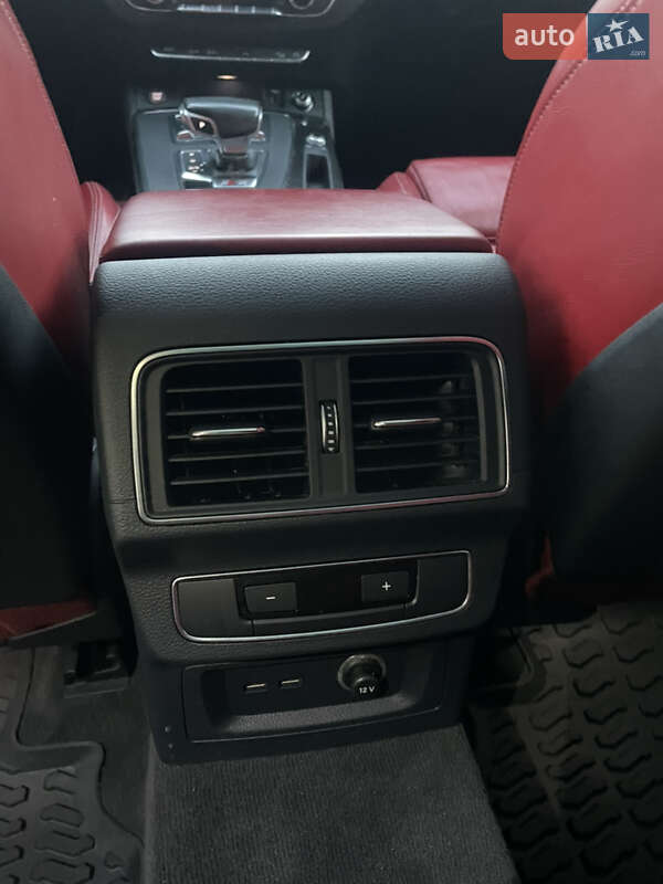 Внедорожник / Кроссовер Audi SQ5 2019 в Гайвороне