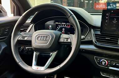Внедорожник / Кроссовер Audi SQ5 2022 в 