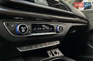 Внедорожник / Кроссовер Audi SQ5 2022 в 