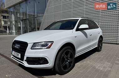 Позашляховик / Кросовер Audi SQ5 2016 в 