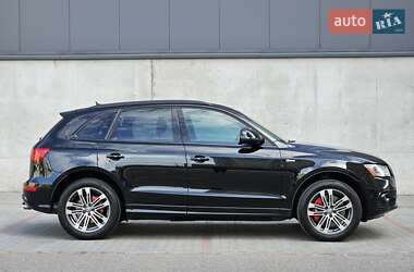 Позашляховик / Кросовер Audi SQ5 2016 в 