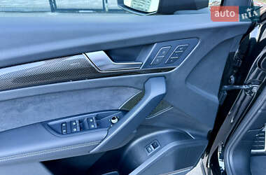 Внедорожник / Кроссовер Audi SQ5 2022 в 