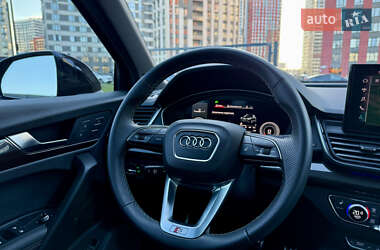 Внедорожник / Кроссовер Audi SQ5 2022 в 