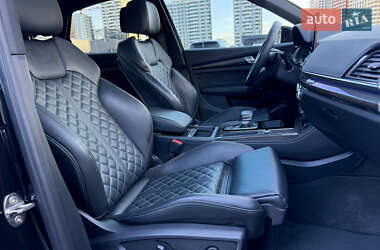 Внедорожник / Кроссовер Audi SQ5 2022 в 