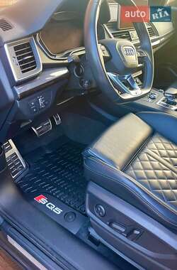 Внедорожник / Кроссовер Audi SQ5 2018 в 