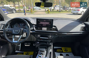 Позашляховик / Кросовер Audi SQ5 2022 в 