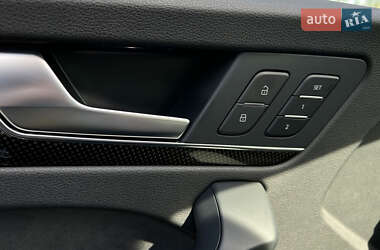 Позашляховик / Кросовер Audi SQ5 2022 в 