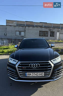 Внедорожник / Кроссовер Audi SQ5 2017 в 