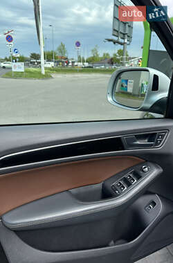 Внедорожник / Кроссовер Audi SQ5 2014 в 