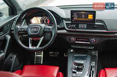 Внедорожник / Кроссовер Audi SQ5 2018 в 