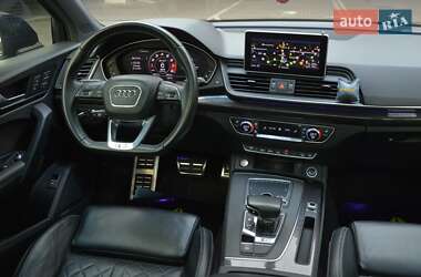 Внедорожник / Кроссовер Audi SQ5 2019 в 