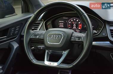 Внедорожник / Кроссовер Audi SQ5 2019 в 