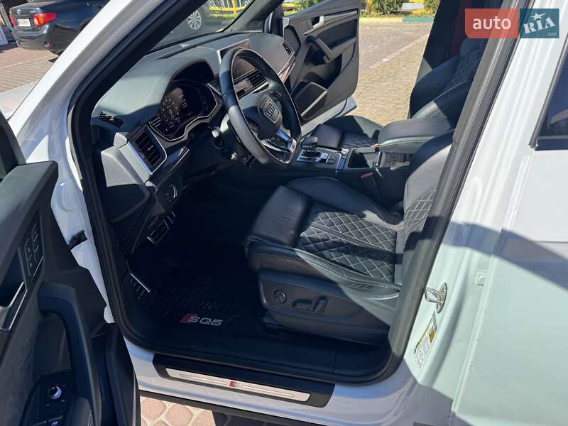 Внедорожник / Кроссовер Audi SQ5 2019 в Львове