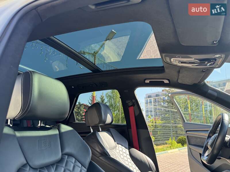 Внедорожник / Кроссовер Audi SQ5 2019 в Львове