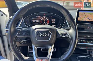 Внедорожник / Кроссовер Audi SQ5 2019 в 