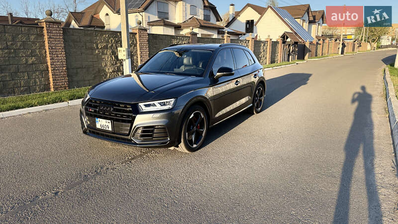 Внедорожник / Кроссовер Audi SQ5 2019 в 