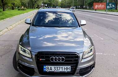 Позашляховик / Кросовер Audi SQ5 2013 в 