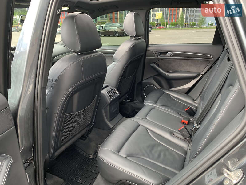 Внедорожник / Кроссовер Audi SQ5 2015 в Киеве фото 23 Внедорожник / Кроссовер Audi SQ5 2015 в Киеве