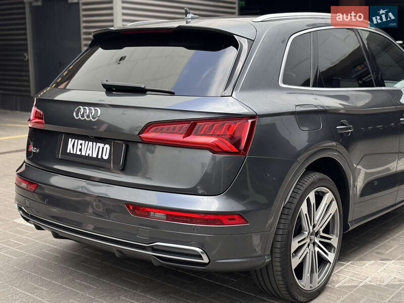 Позашляховик / Кросовер Audi SQ5 2018 в Києві