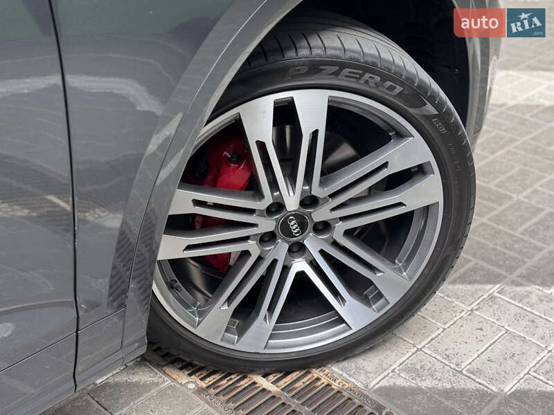 Позашляховик / Кросовер Audi SQ5 2018 в Києві