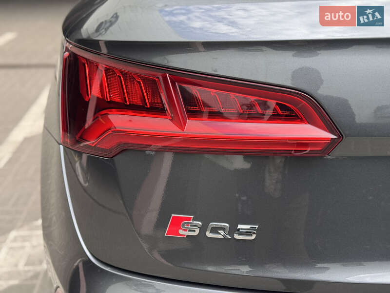 Позашляховик / Кросовер Audi SQ5 2018 в Києві