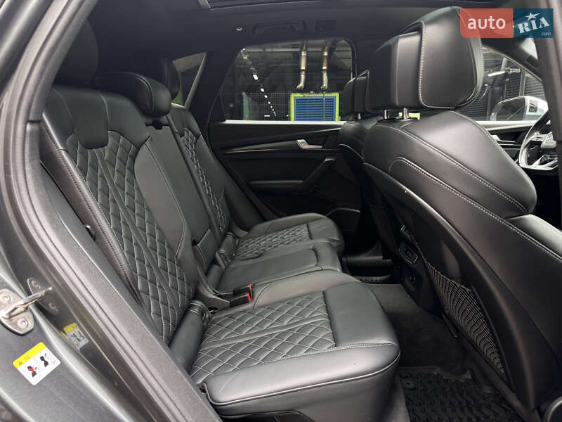 Позашляховик / Кросовер Audi SQ5 2018 в Києві