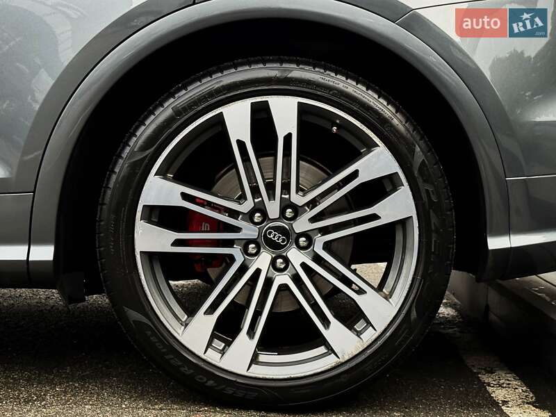 Позашляховик / Кросовер Audi SQ5 2018 в Києві