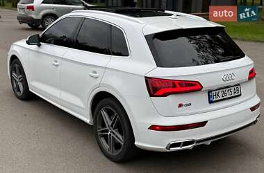 Внедорожник / Кроссовер Audi SQ5 2019 в 