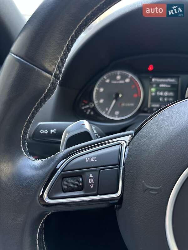 Позашляховик / Кросовер Audi SQ5 2014 в Києві