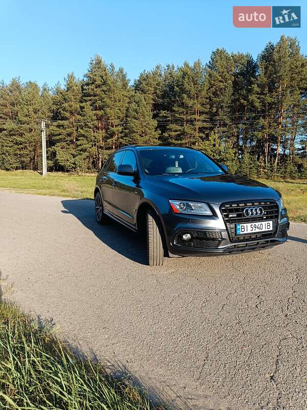 Внедорожник / Кроссовер Audi SQ5 2016 в Кременчуге