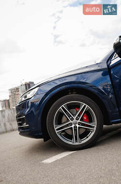 Внедорожник / Кроссовер Audi SQ5 2018 в 
