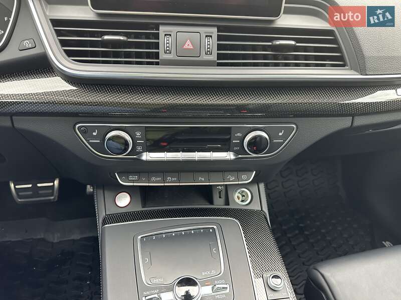 Внедорожник / Кроссовер Audi SQ5 2018 в Харькове