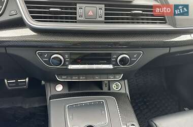 Внедорожник / Кроссовер Audi SQ5 2018 в 