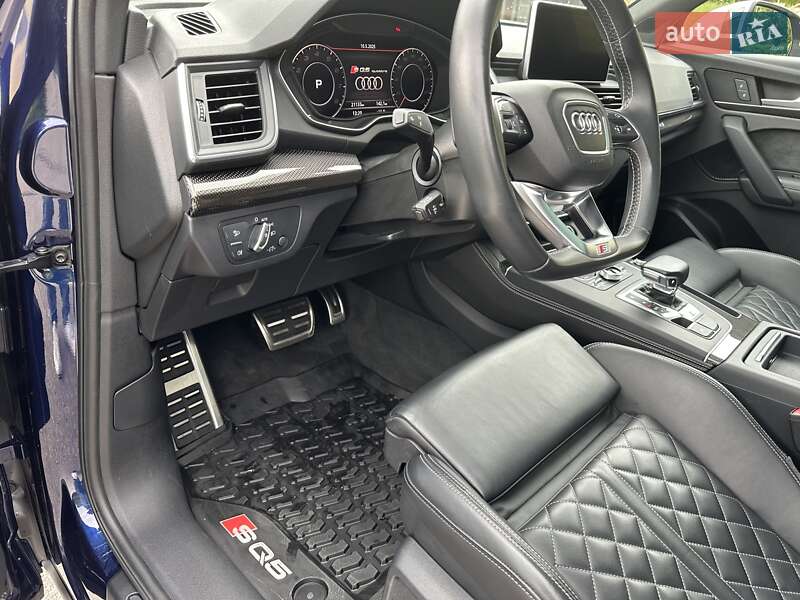 Внедорожник / Кроссовер Audi SQ5 2018 в Харькове